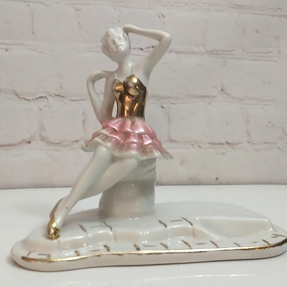 VINTAGE Capodimonte Dipinto a Mano Gold & Pink Porcelain Ballerina Figurine